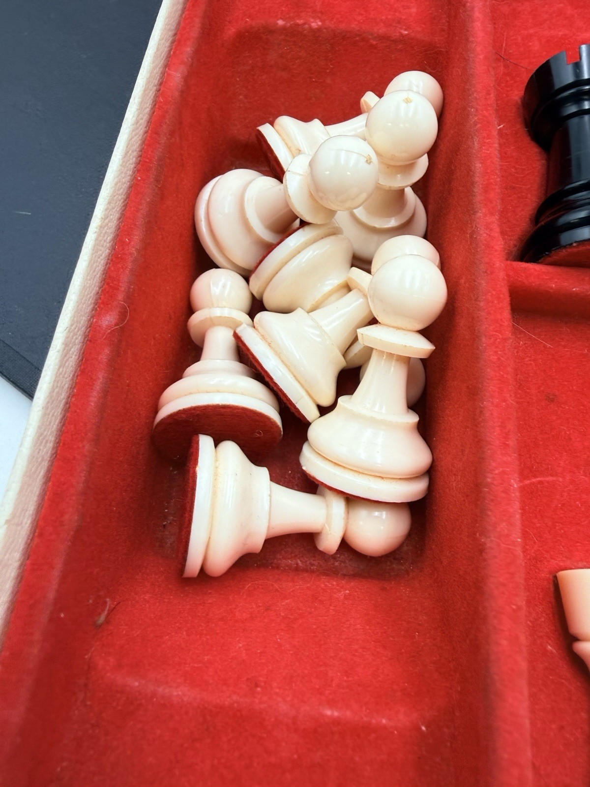 Vtg Deluxe Chess Set 1968 Selchow & Righter Complete In Box SelRight Felt Bottom
