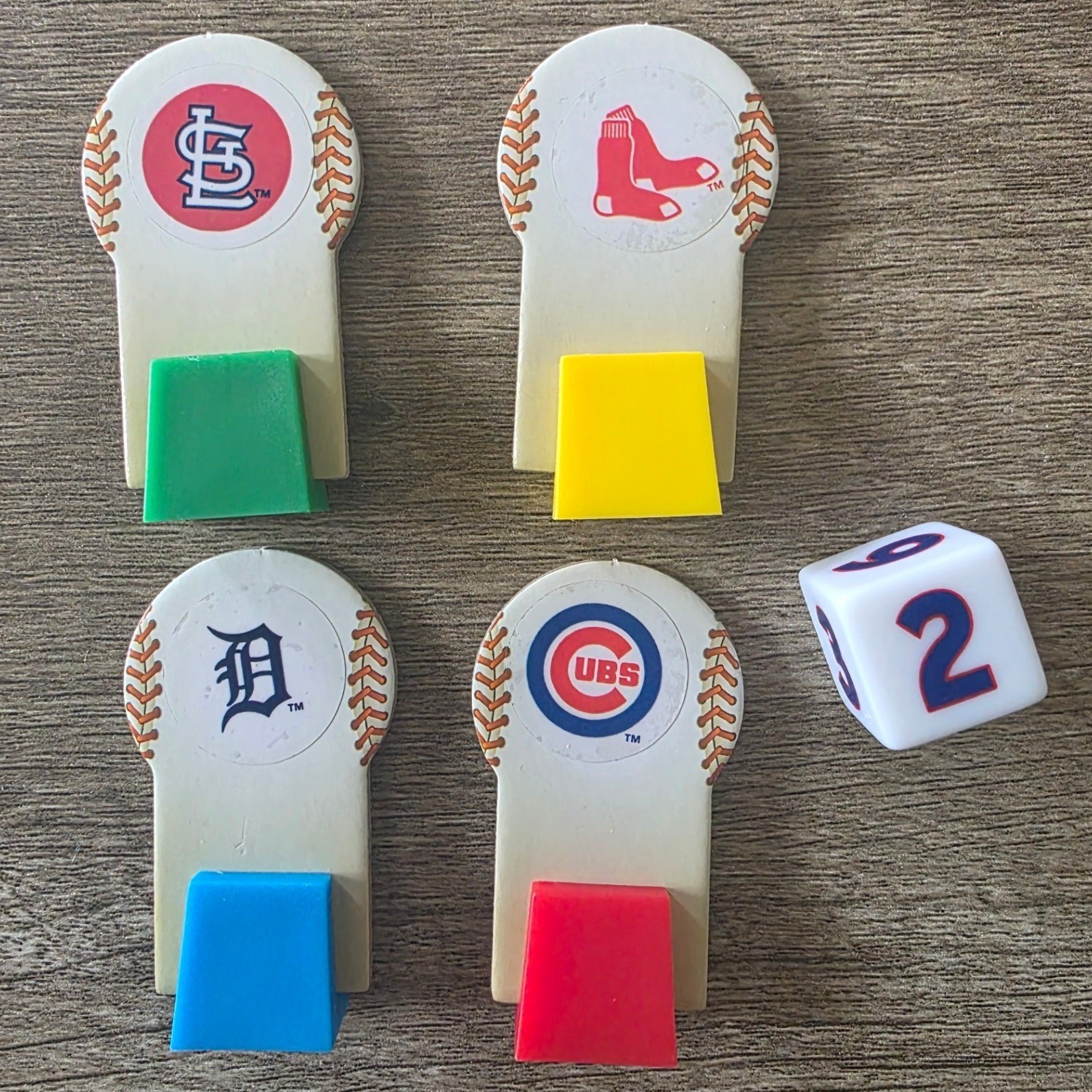 MasterPieces MLB-Opoly Junior Board Game Collector’s Edition Baseball Kids 6+