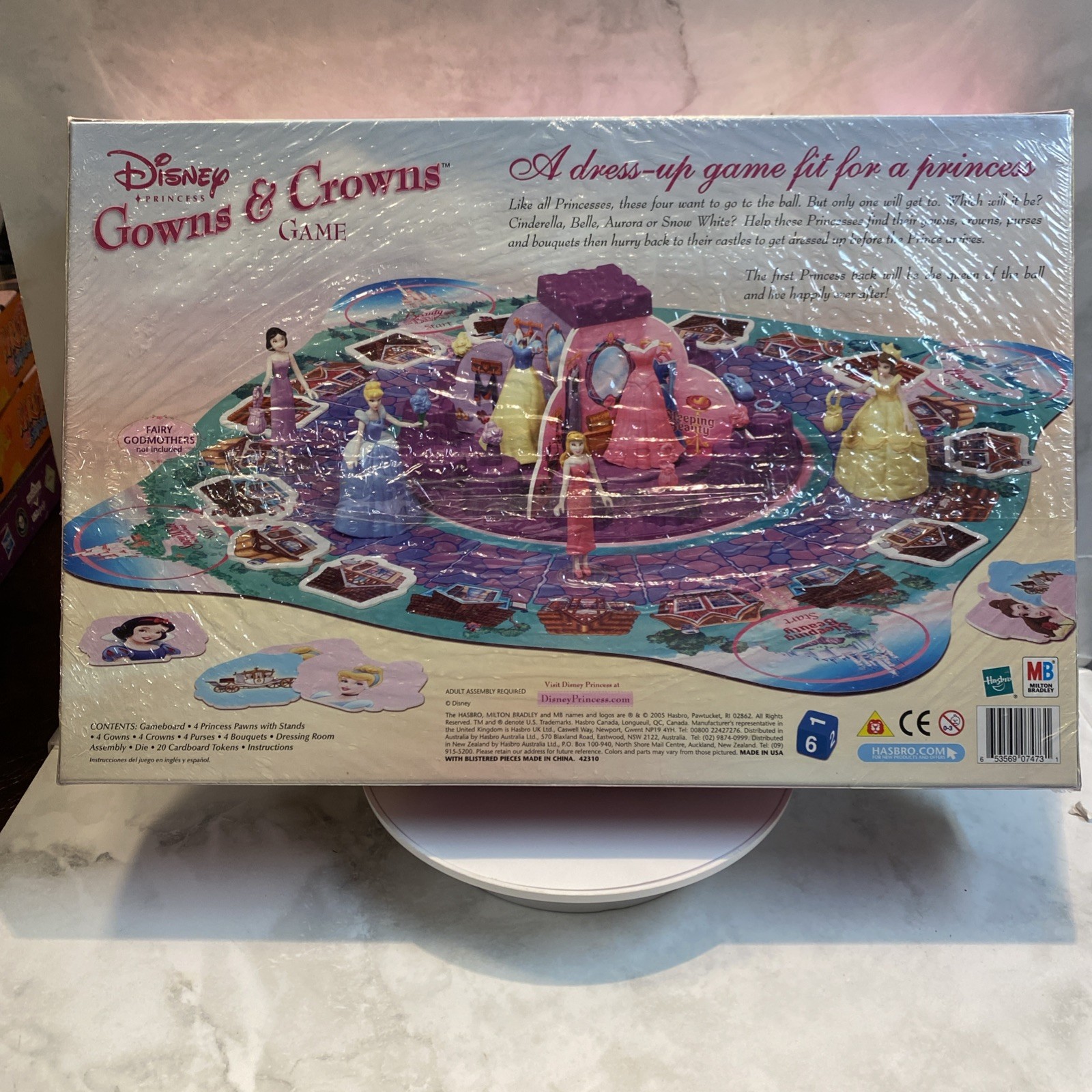 NEW Milton Bradley Disney Princess Gowns & Crowns Game Sealed TOYS R US EXCLUSIV