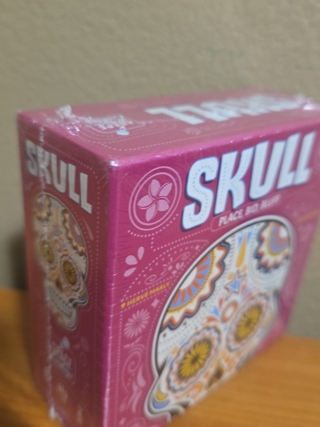 Skull Board Game – Bluffing & Bidding Party Games for Adults & Teens, Skulls NEW