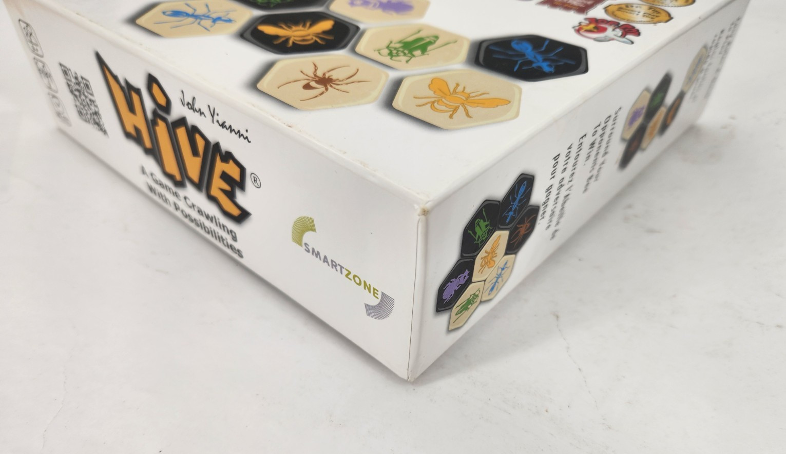 HIVE Tile Board Game COMPLETE John Yianni – Smart Zone Games