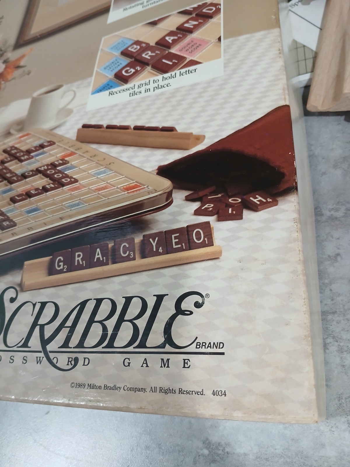 Milton Bradley Scrabble Deluxe Edition Rotating Gameboard Turntable 1989 4034