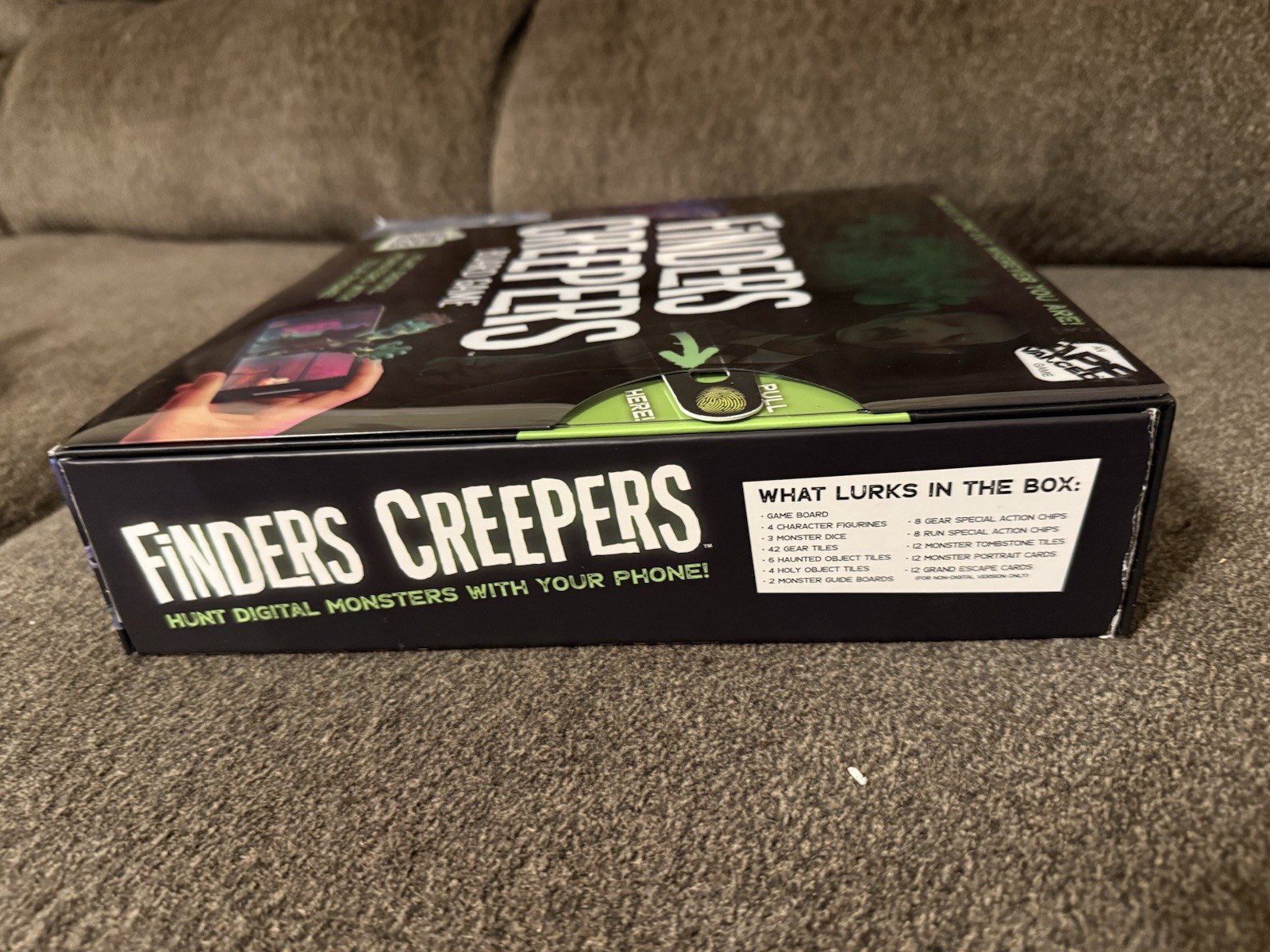 New Finders Creepers Board Game 2-4 Players 8+ 30-40 Mins Damage Box See Pic.￼
