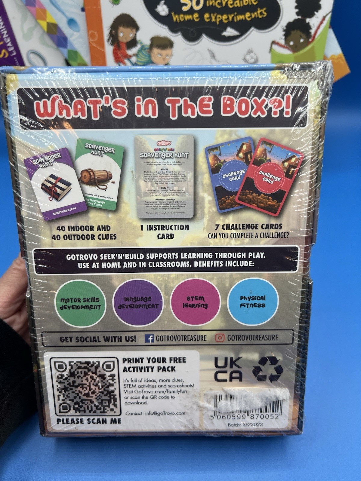GOTROVO Kids Scavenger Hunt Game – Indoor and Outdoor & 3 Stem DIY Activity Book