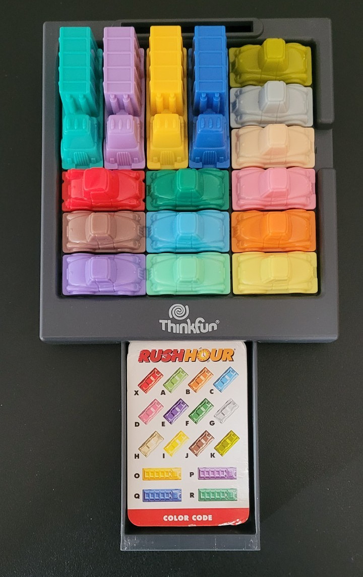 RUSH HOUR Traffic Jam Game Thinkfun Logic Thinking Fun Puzzle Travel Game
