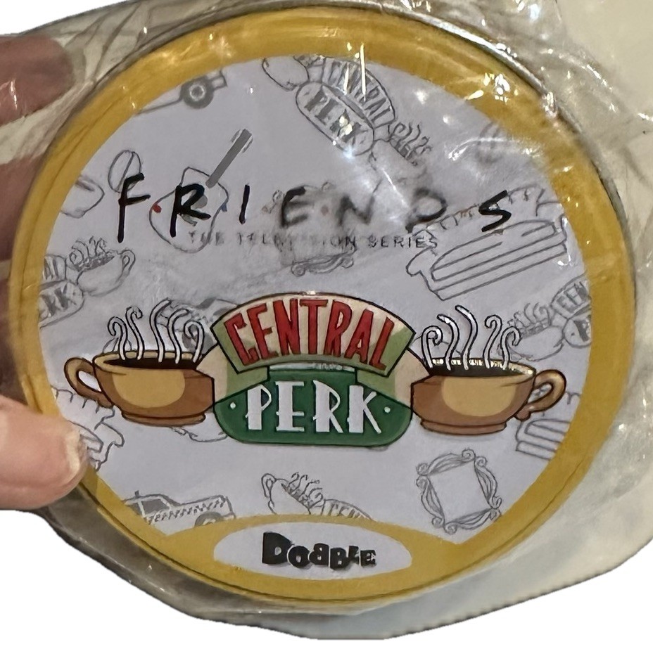 DOBBLE SPOT IT FRIENDS CENTRAL PERK TIN MATCHING CARD GAME TRAVEL LEARNING EDUCA