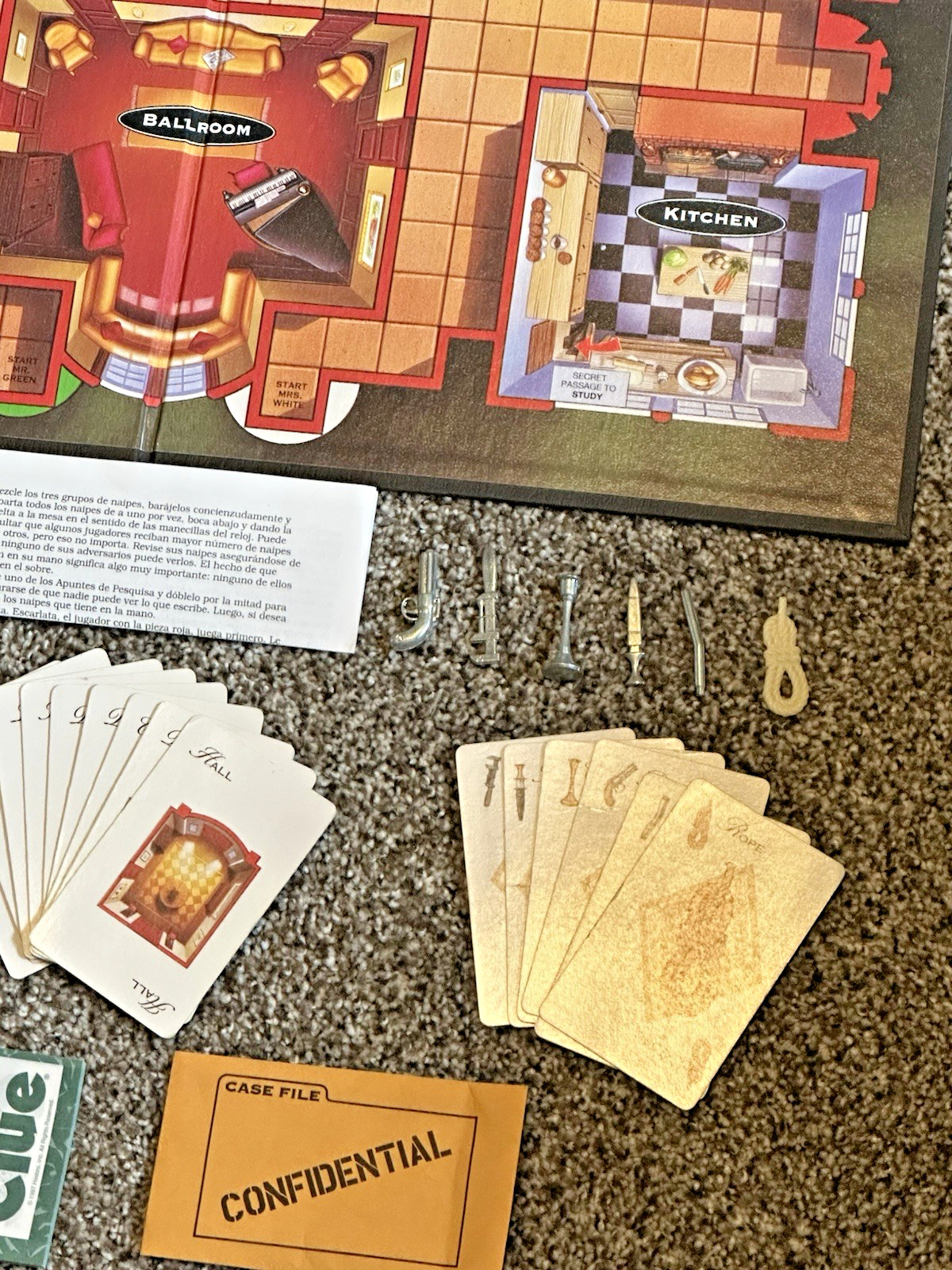 VTG 1998 CLUE Board Game Parker Brothers Hasbro 100% Case Cards Board PARTS