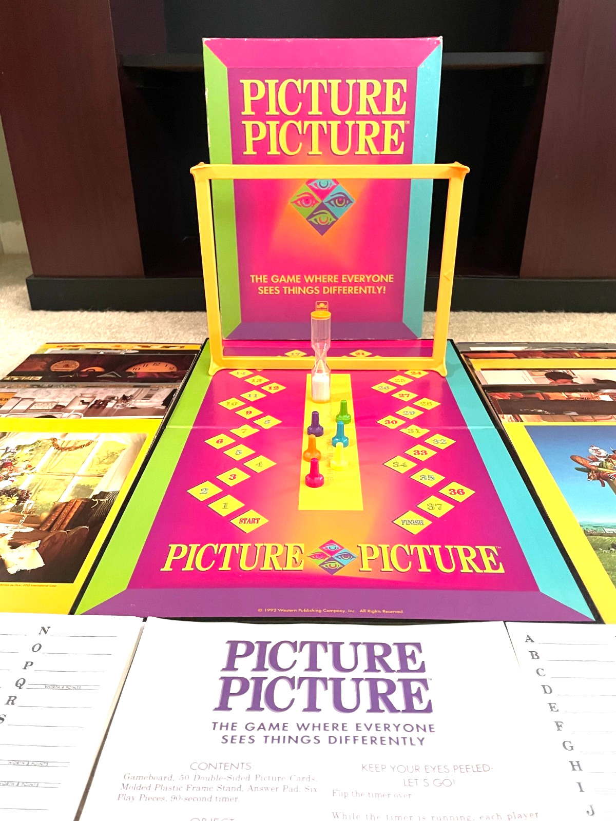 Picture Picture Board Game by Golden from 1992 Complete and Excellent Condition!