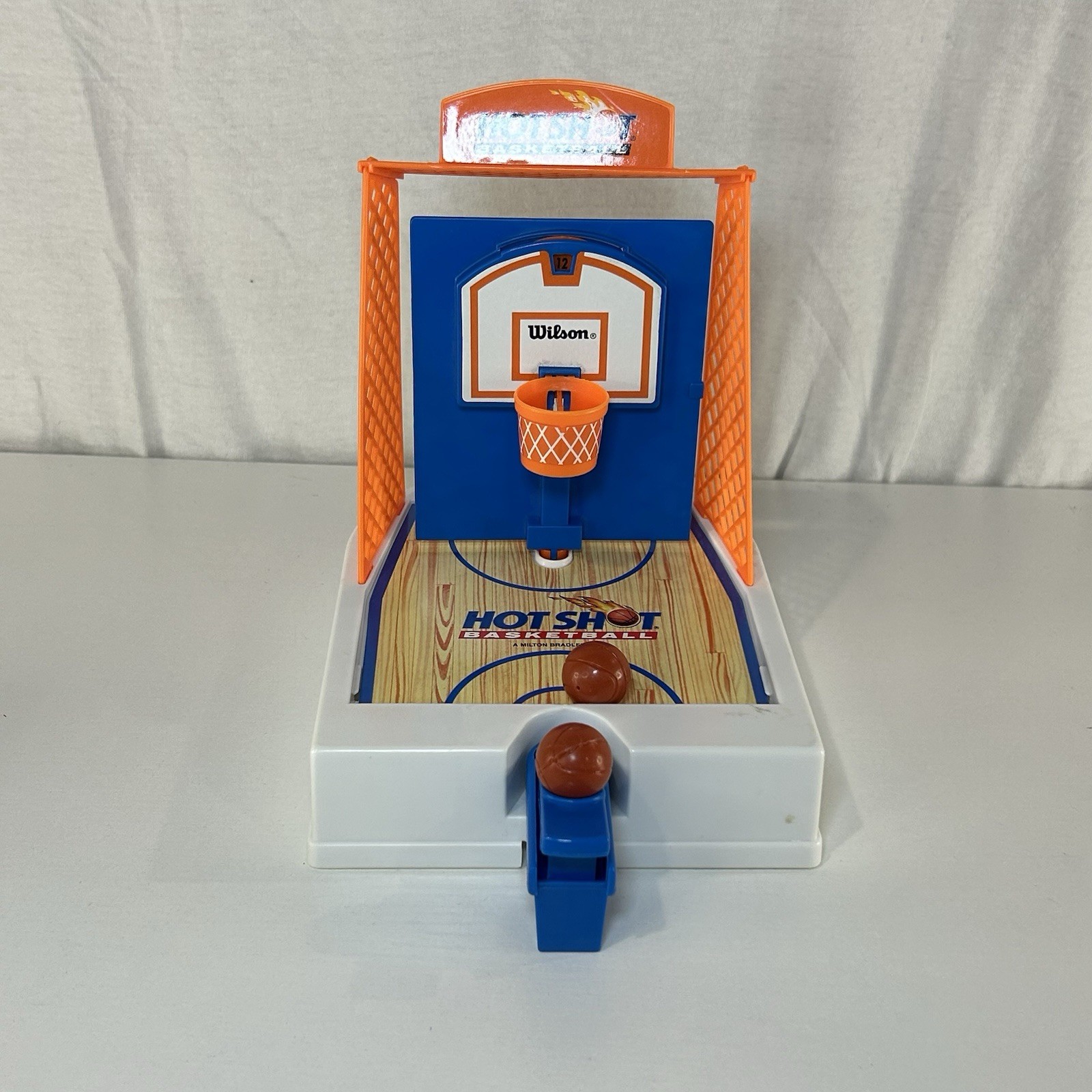Vintage 1992 Milton Bradley MB Hot Shot Travel Basketball Game Motorized