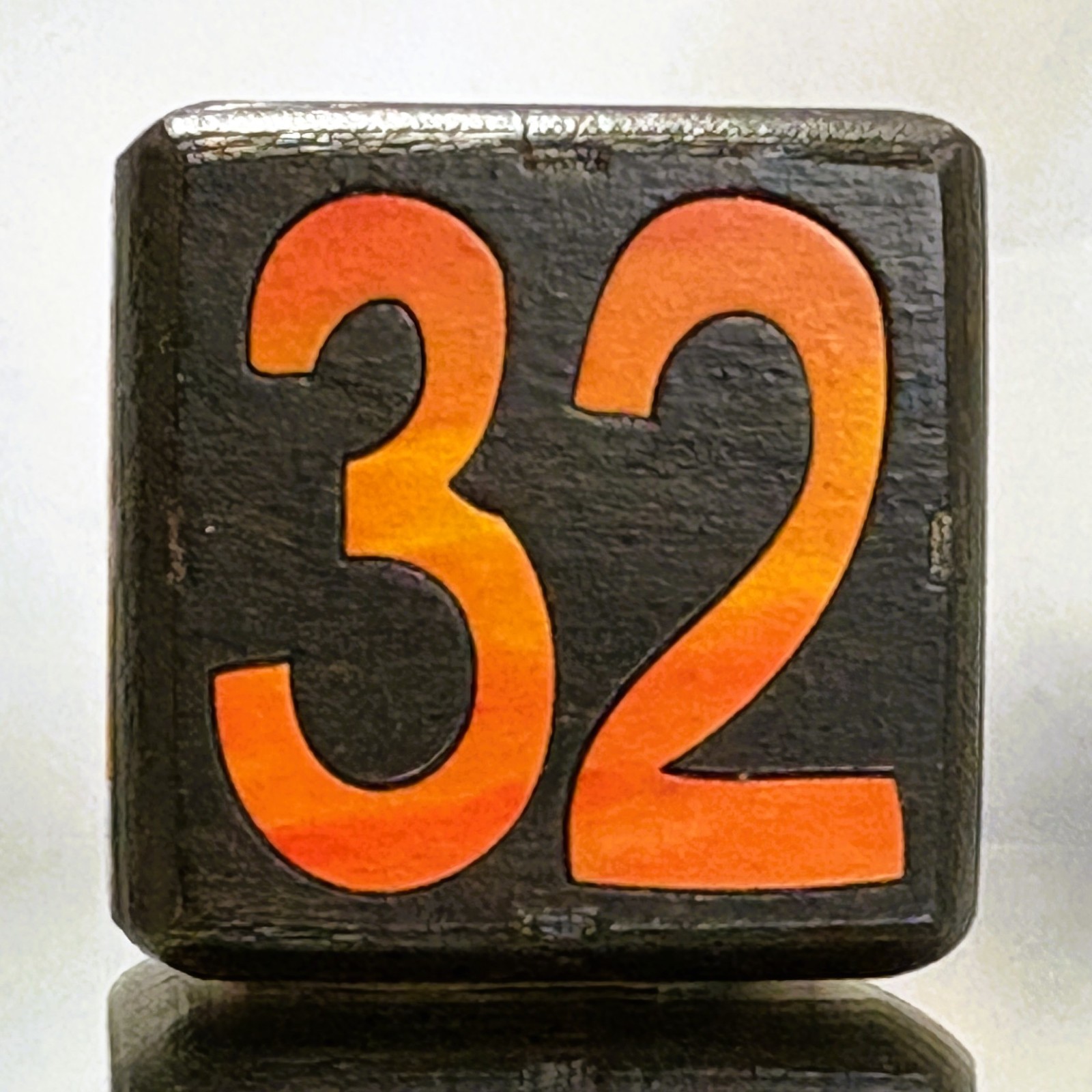IGNITE – Spark Strategic Fire – Backgammon Doubling Cube 36mm
