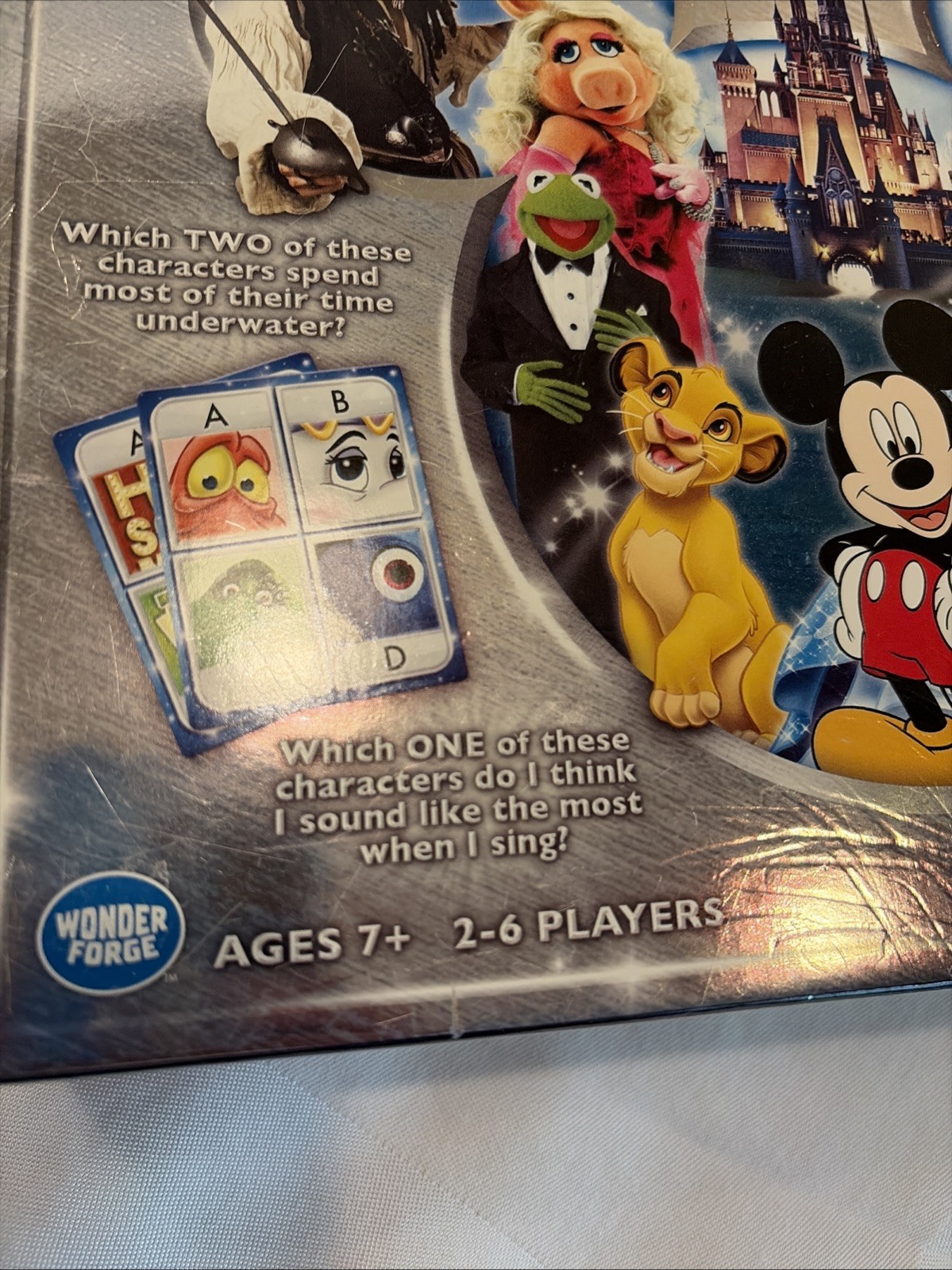 Pictopia Disney Edition-Picture Trivia Family Board Game Wonder Forge EUC