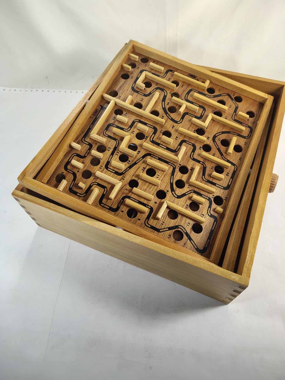 Vintage 1990’s Labyrinth Premiere Edition – Wooden Marble Game by Cardinal
