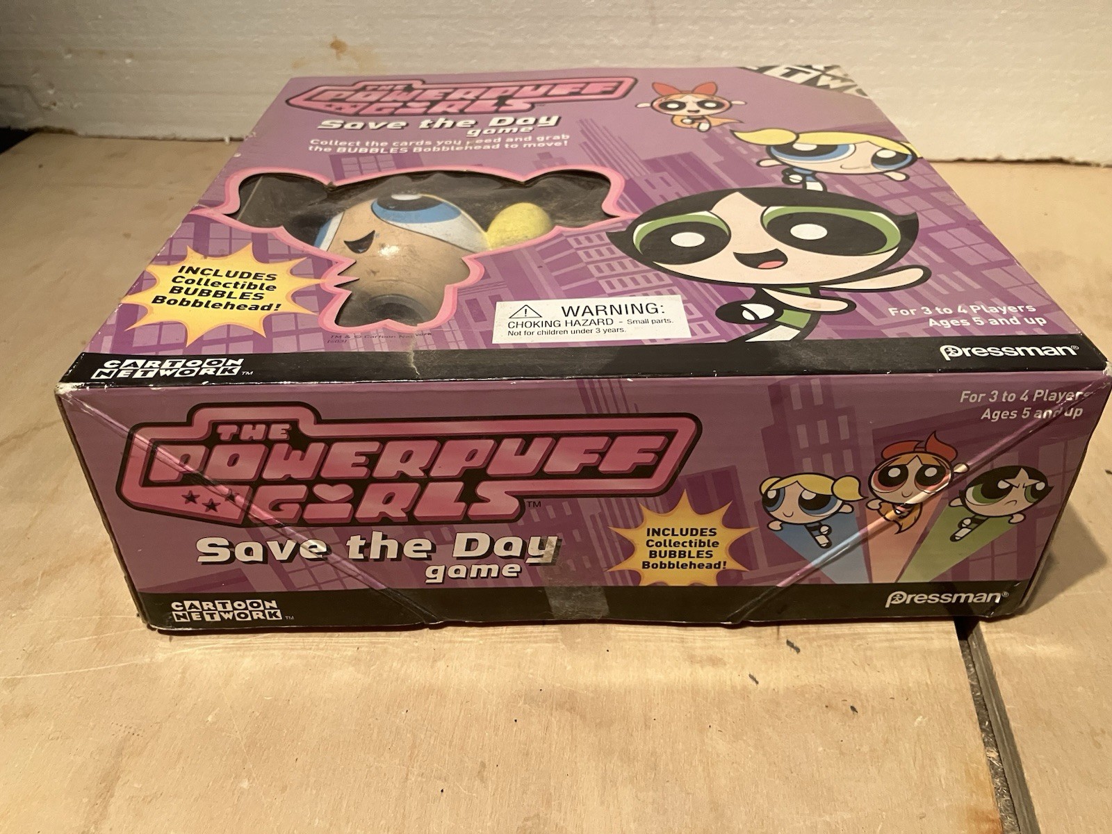 Pressman Cartoon Network Powerpuff Girls SAVE THE DAY GAME BOARD GAME / USED