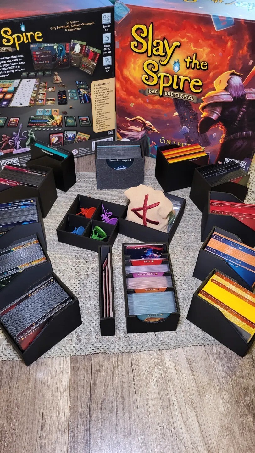 Slay the Spire Board Game – Organizer / Insert Only