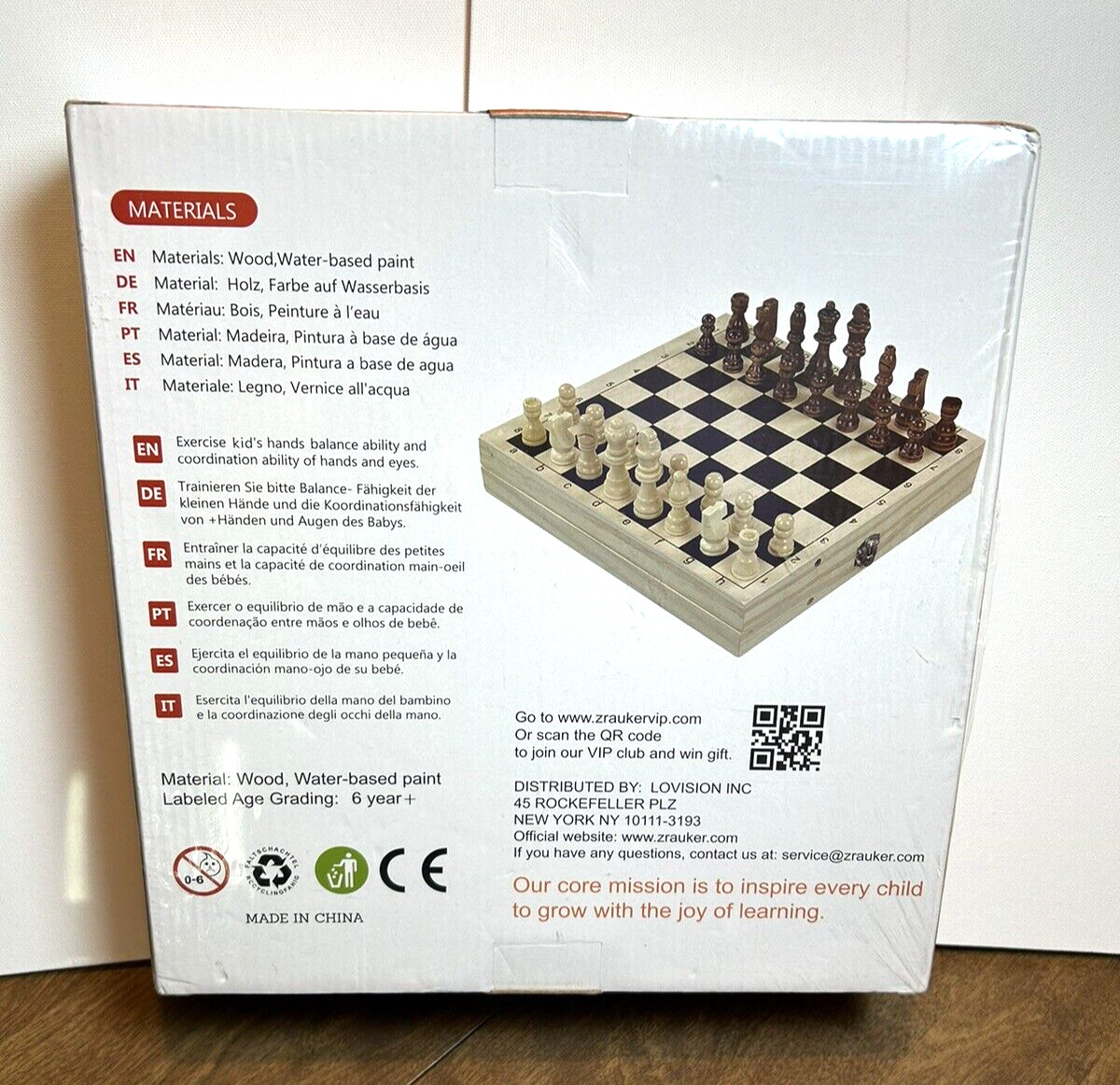 Foldable Wooden Fast Sling Puck & Chess Game. New game with light damage to box