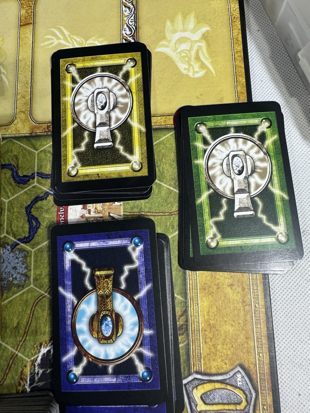 Runebound 2nd edition + 2 Extra Expansions Read