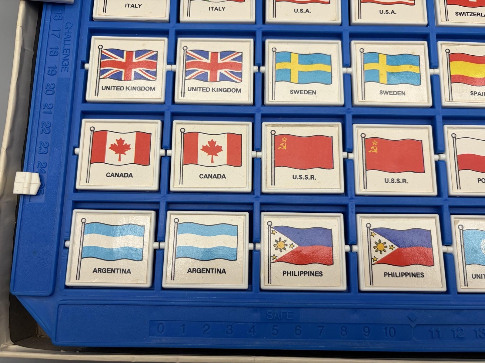 Vintage 1970s Match II Memory Board Game Ideal World Flags Maps Geography READ