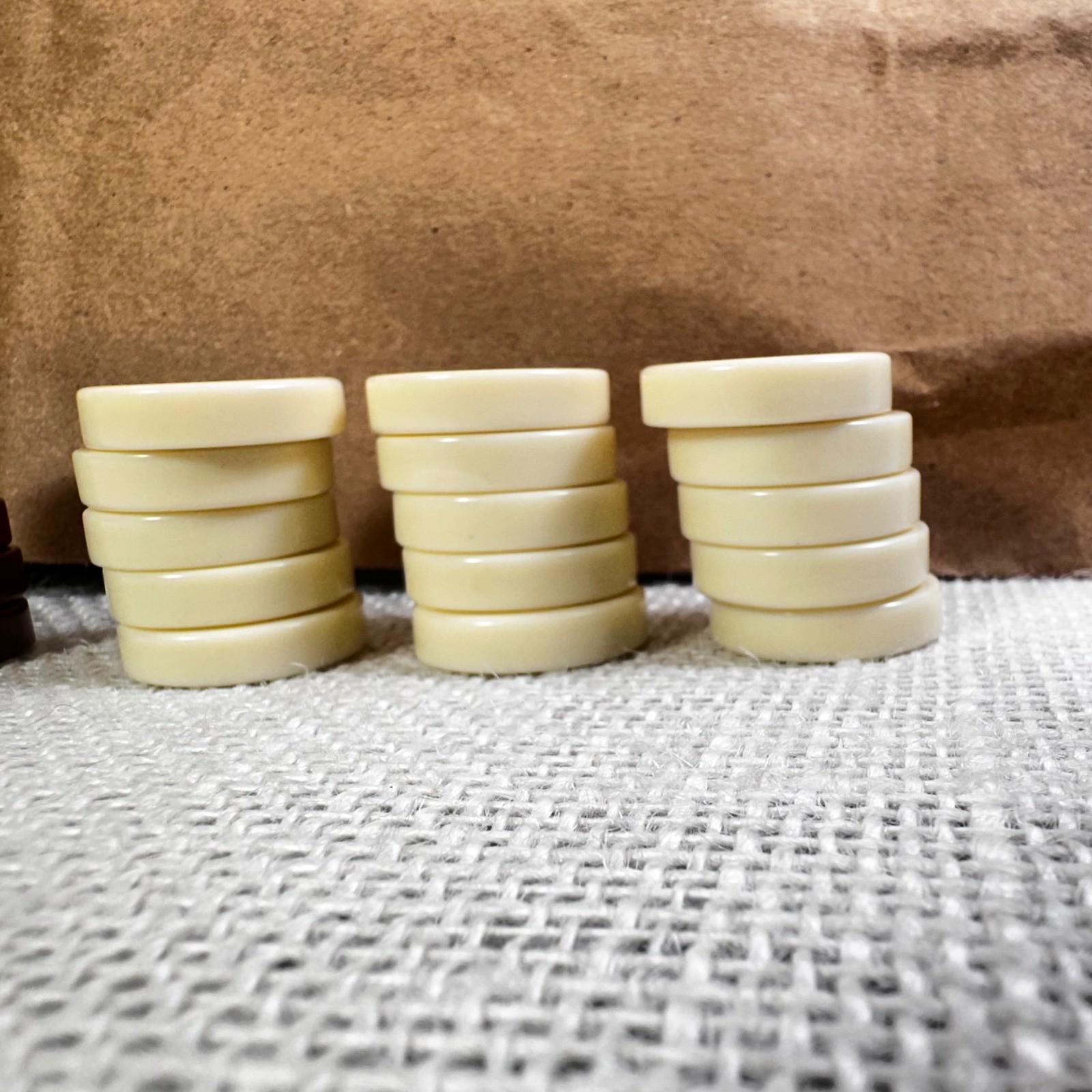 Vintage Backgammon Checkers Replacement Lot 30 Brown Ivory Playing Pieces 15/15
