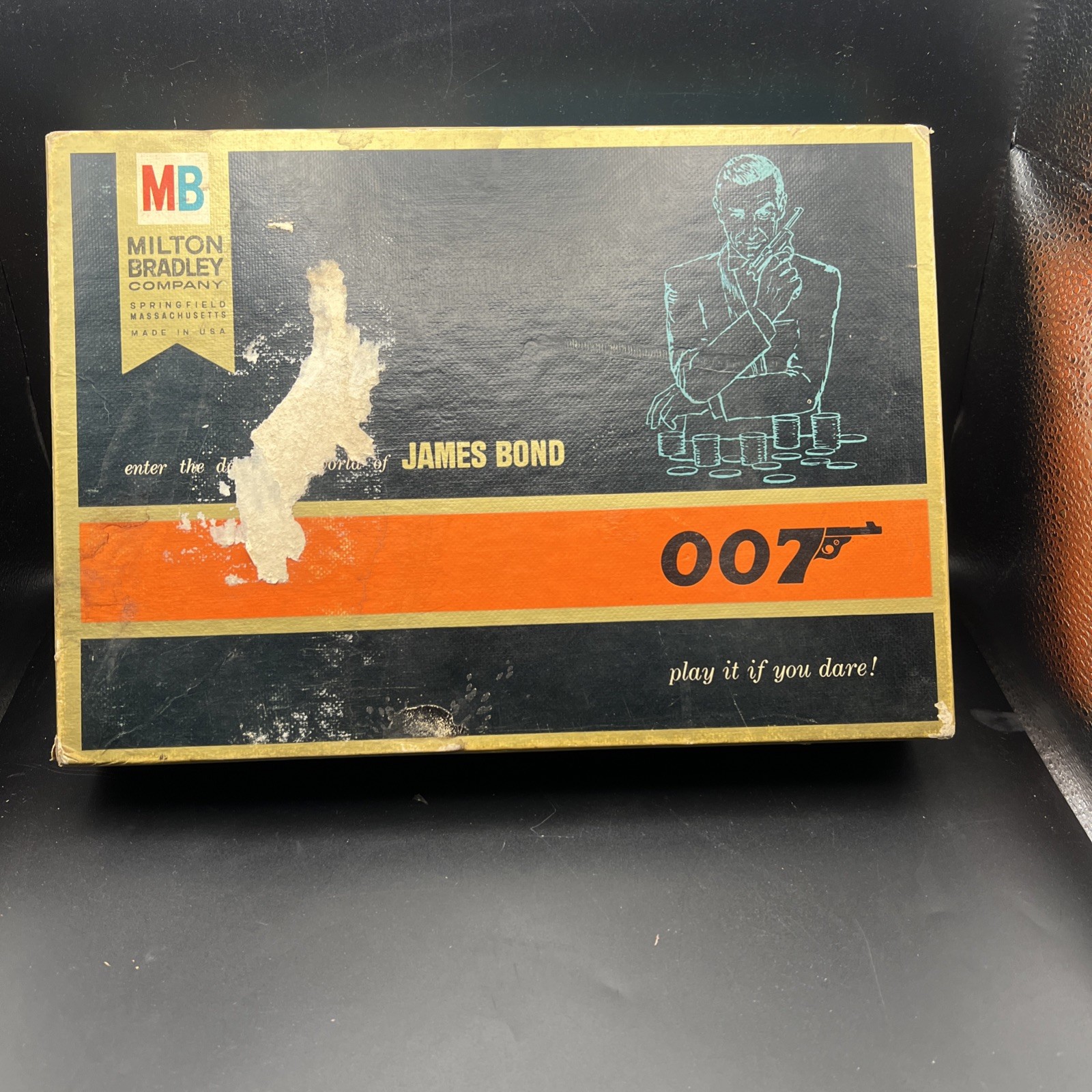 1965 Vtg Milton Bradley board game Enter the Dangerous World of James Bond 007