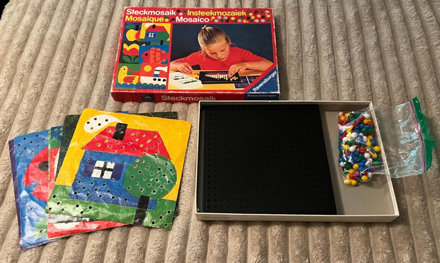 RAVENSBURGER STECKMOSAIK PEG BOARD ACTIVITY SET-GUC!