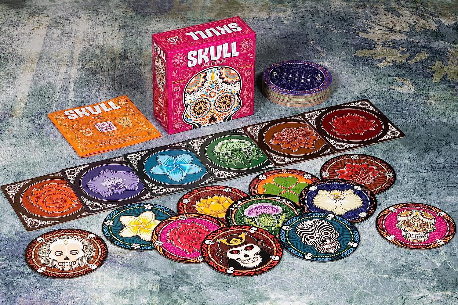 Asmodee Skull Party Game – Bluffing and Strategy Game, Family Fun for Kids & Adu