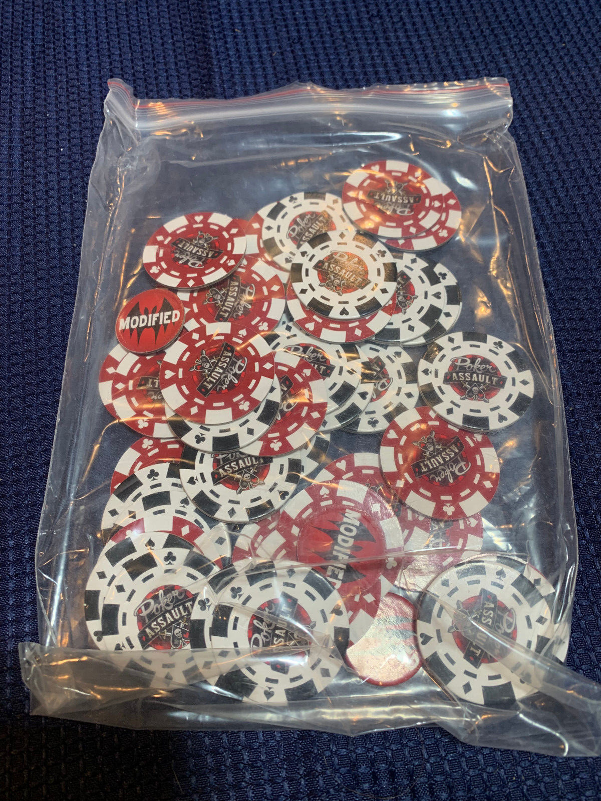 Poker Assault — Cryptozoic — Card Game — Complete — Free Shipping
