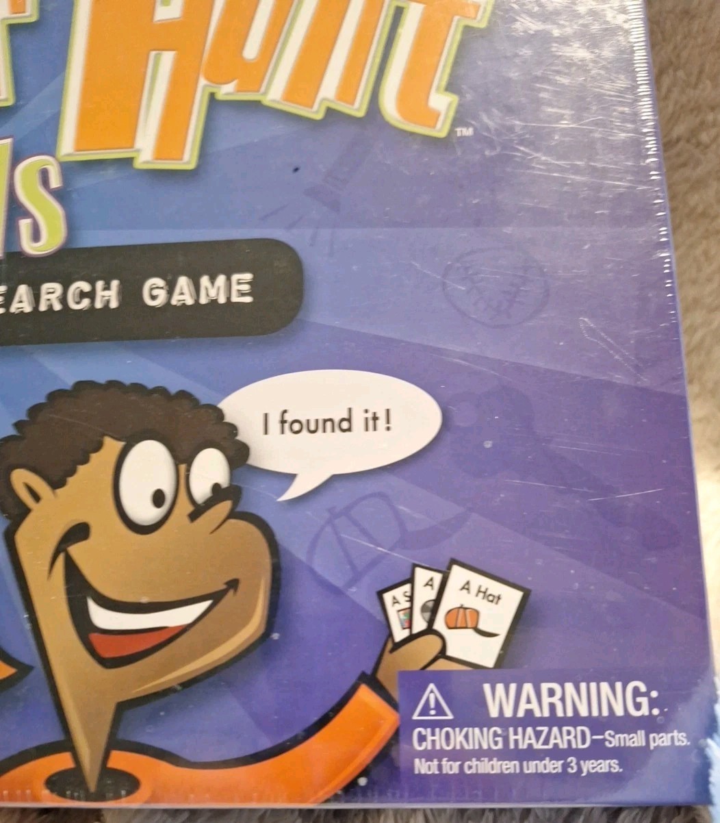 Scavenger Hunt For Kids Board Game – New & Sealed – Amazing Indoor Search Game