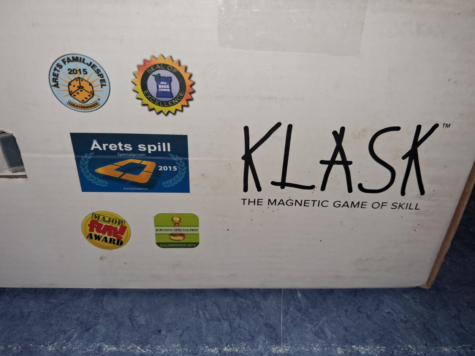 Klask Tabletop Board Game Magnetic Foosball Hockey Battle Family Party Denmark