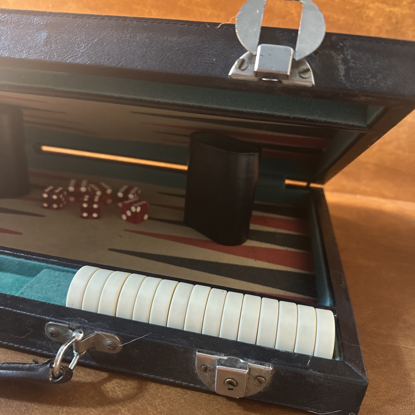VTG Backgammon Board Game Set Faux Leather Brown Tan/black-red Stripes 18X12”