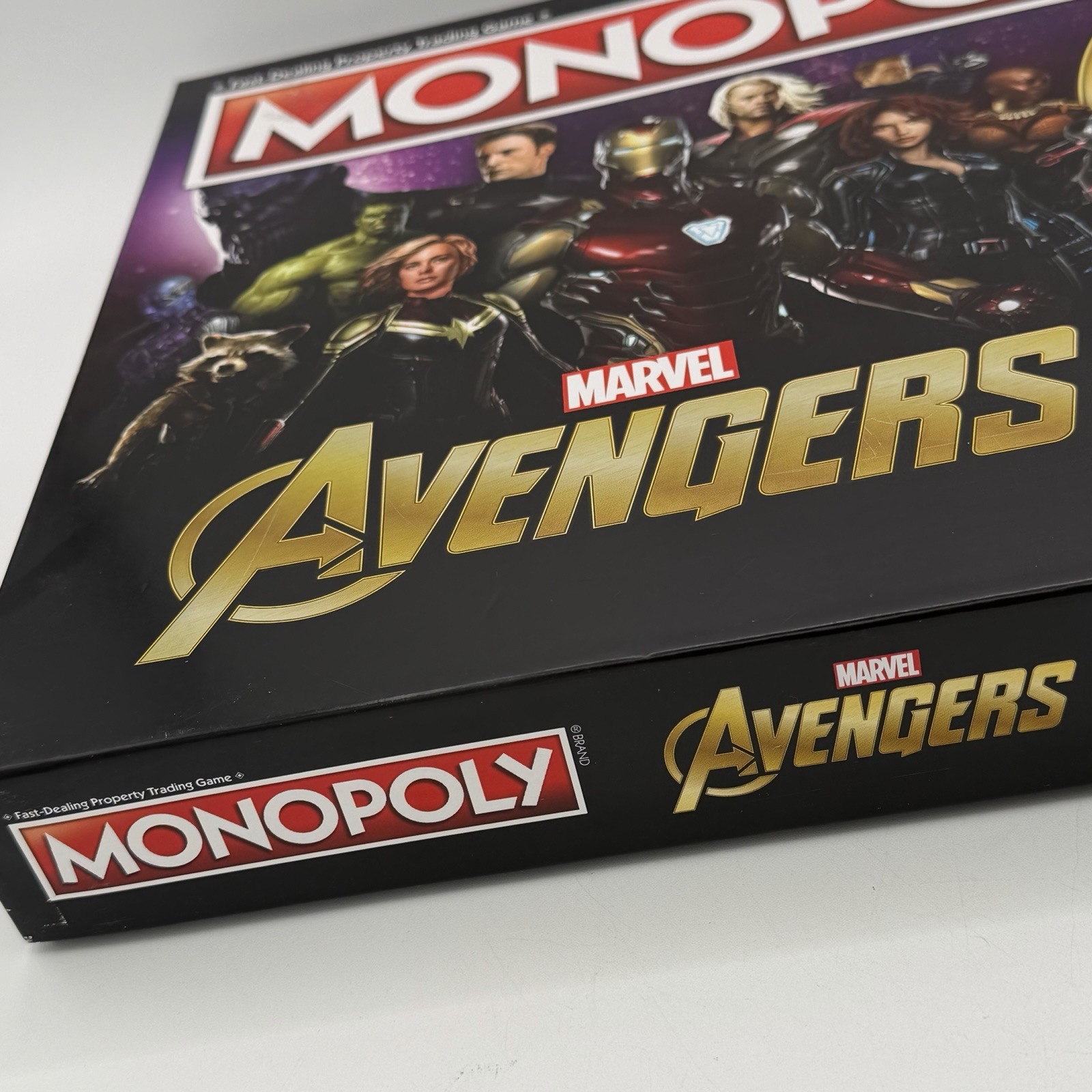 Monopoly Marvel Avengers CIB Hasbro Gaming 2018 MCU The First Ten Years 8+