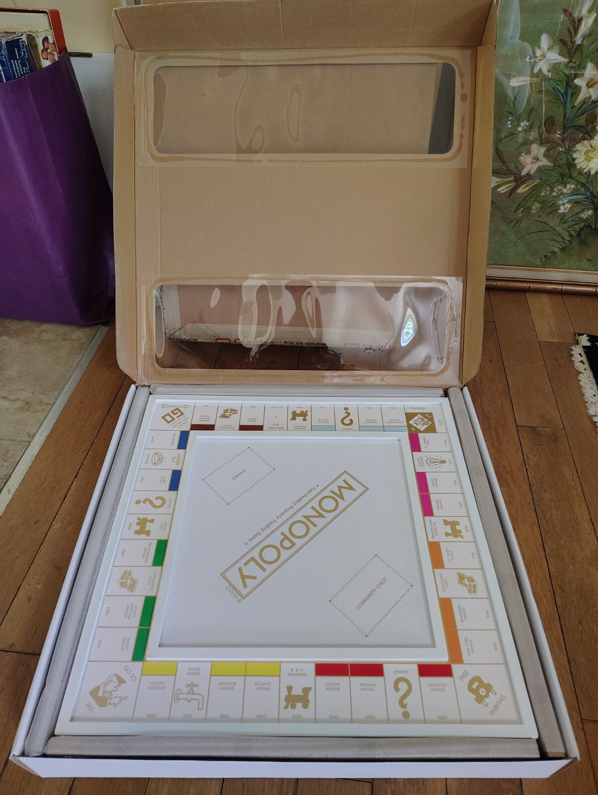 Monopoly Luxury LUXE White and Gold Limited Edition Hasbro SOLD OUT Excellent!!