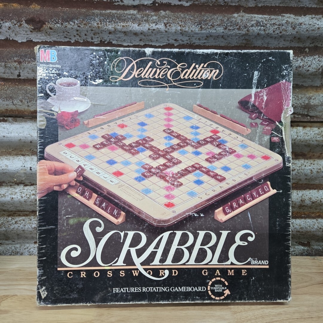 SCRABBLE DELUXE Edition Rotating Turntable Gameboard 1989 #4034 Mahogany Tiles