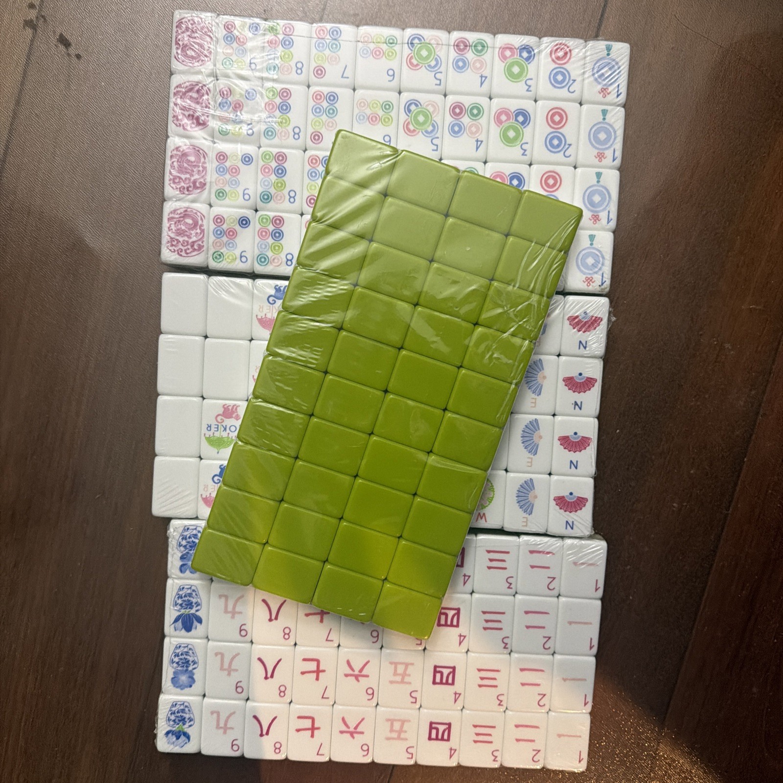Mahjong Game Set 160 Tiles Modern Pastel Layered Design Complete Set green（4）