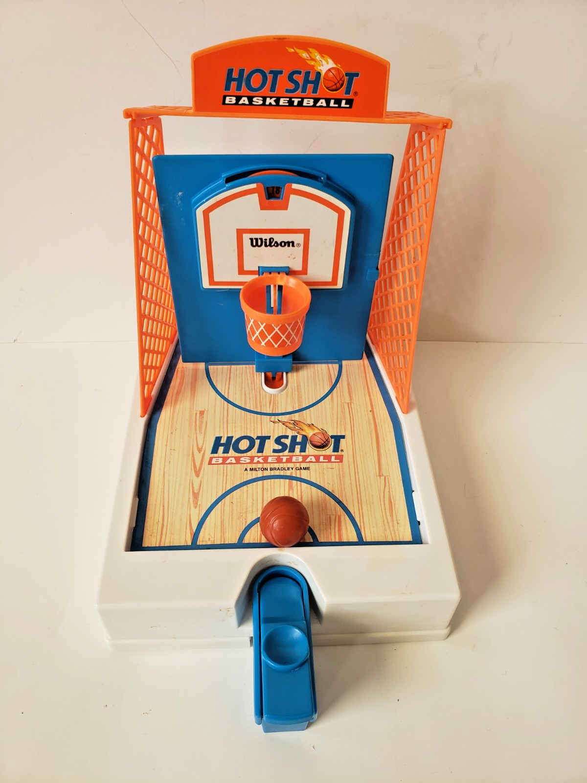 Vintage 1992 Milton Bradley Travel Hot Shot Basketball Game w/ Box