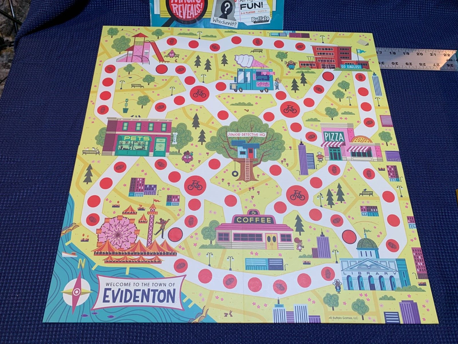 Junior Detective Board Game by Buffalo Games Complete Great Condition