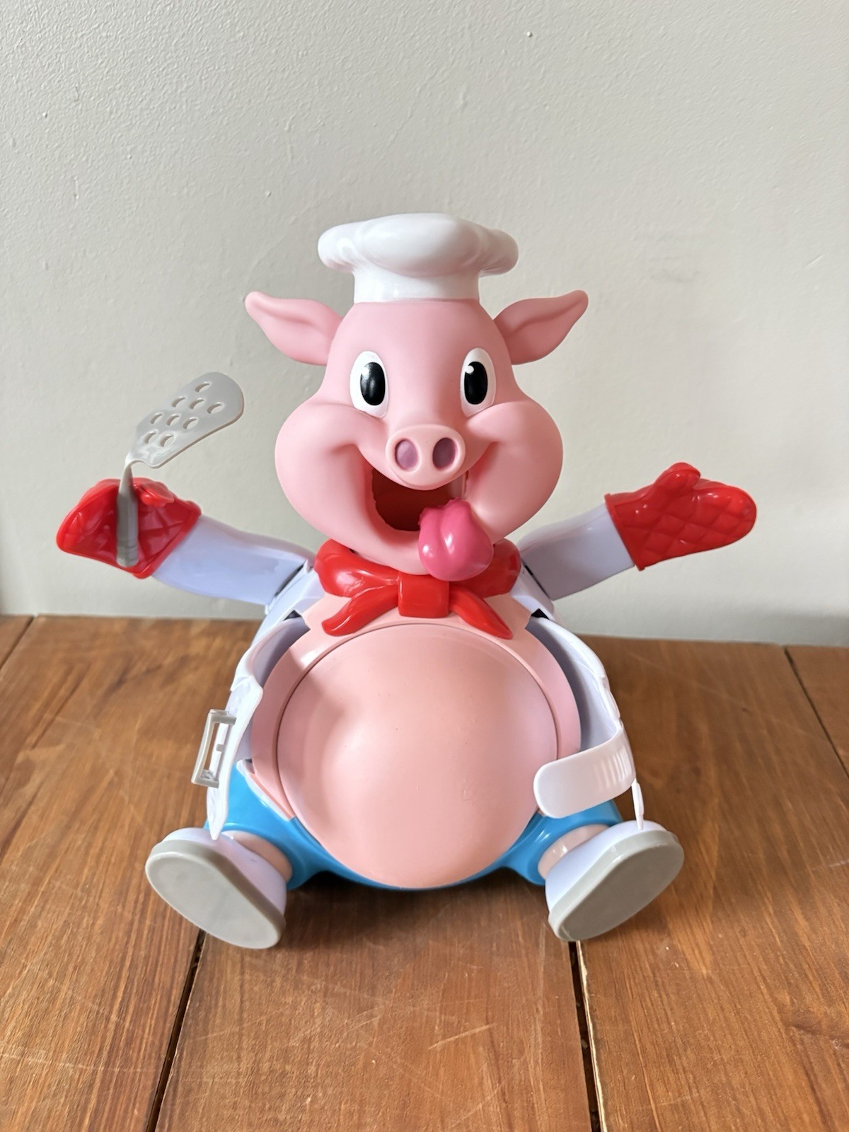 Pop The Pig Kids Game by Goliath 2-6 Players Pre-School Ages 4+ No Instructions