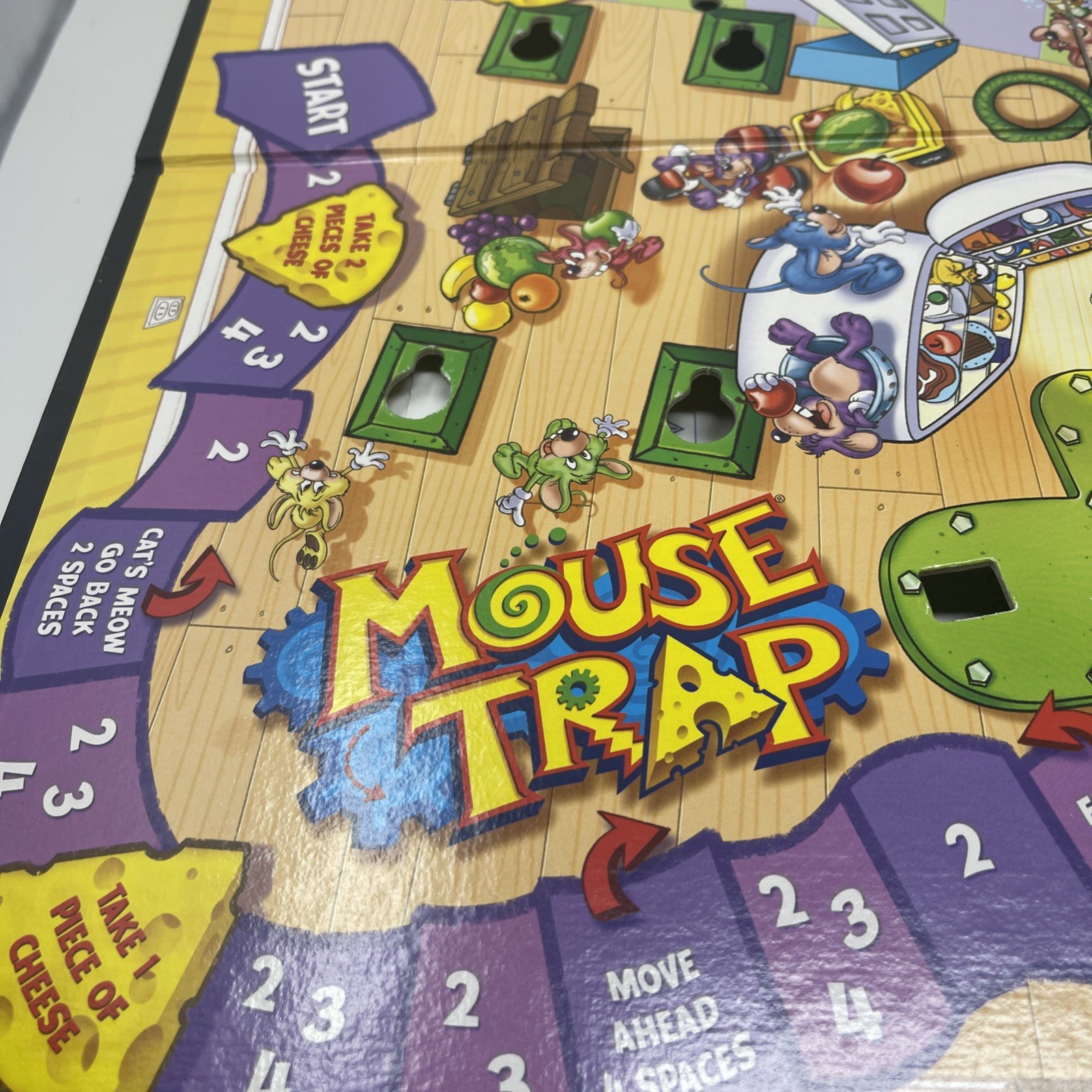 Milton Bradley Hasboro 2005 Mouse Trap Board Game #04657 Complete in Box
