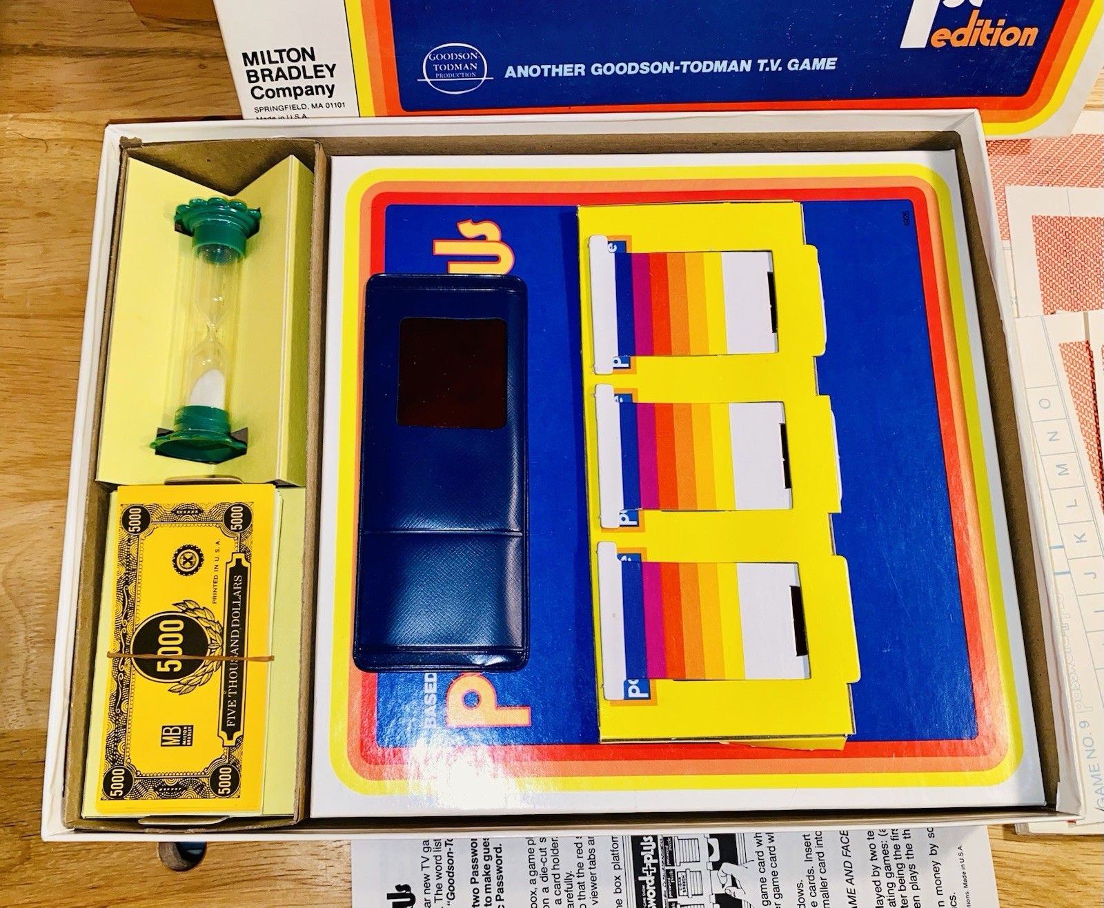 Vintage Password Plus 1st Edition TV Game Milton Bradley 1978 Complete