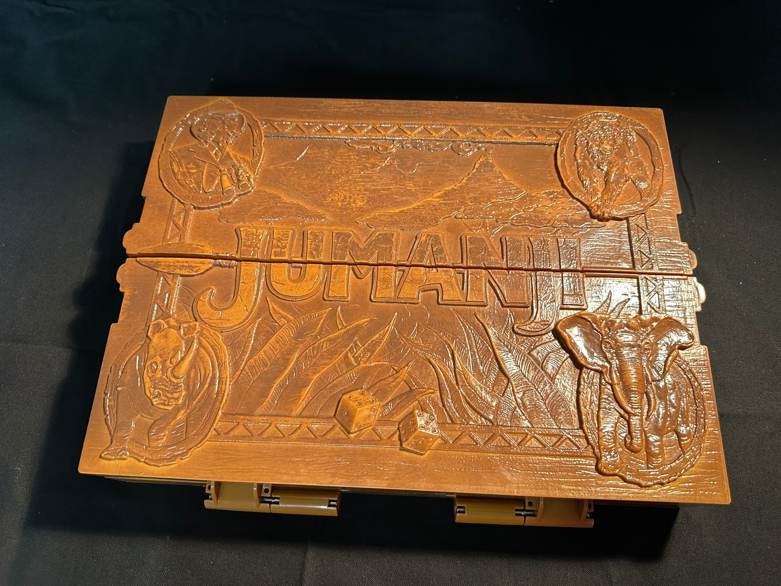 MINT 2019 Jumanji Electronic Deluxe Board Game – Spin Master – NEVER PLAYED -NEW