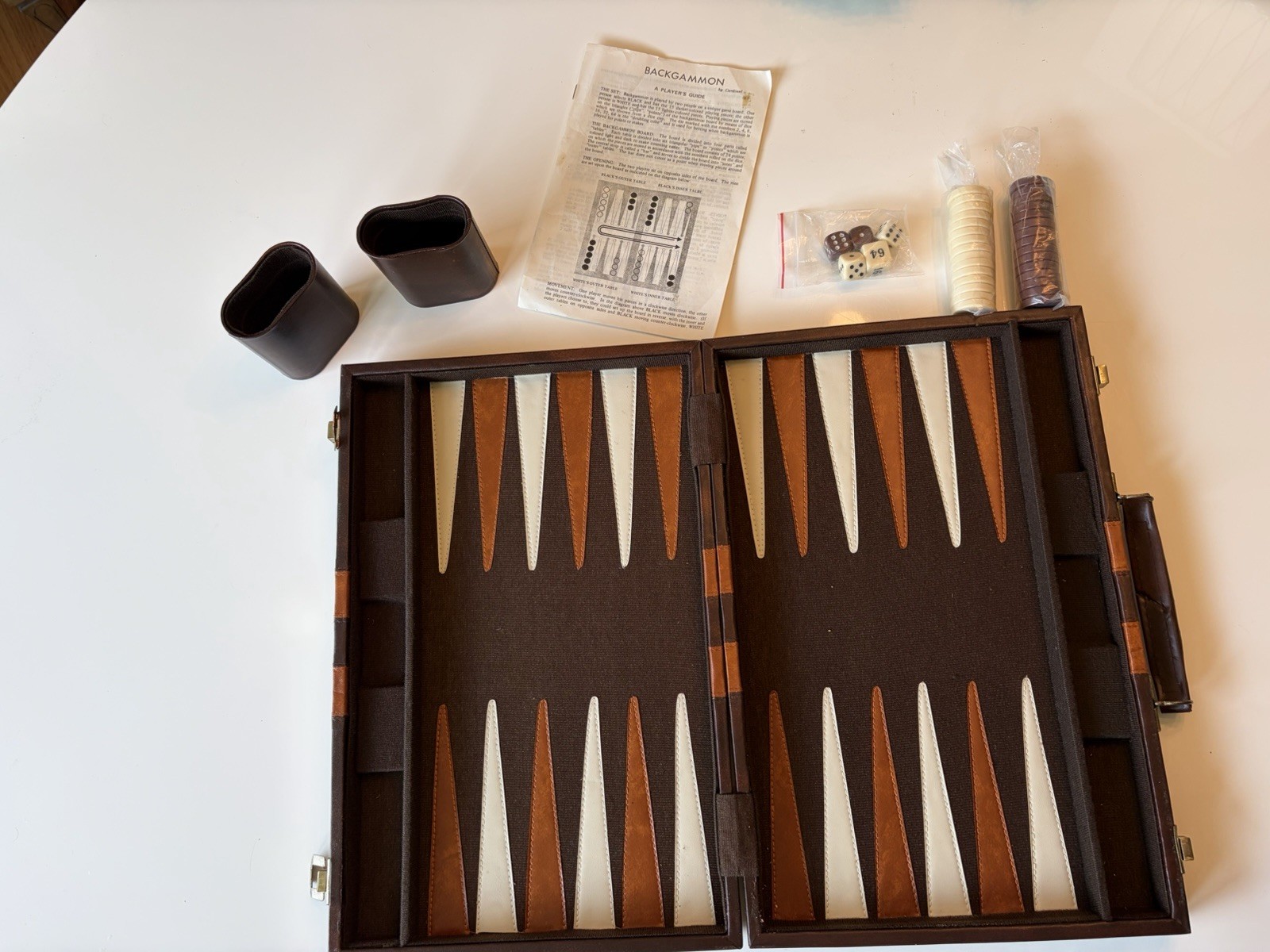 Vintage Cardinal Backgammon Set with Carrying Case – Complete