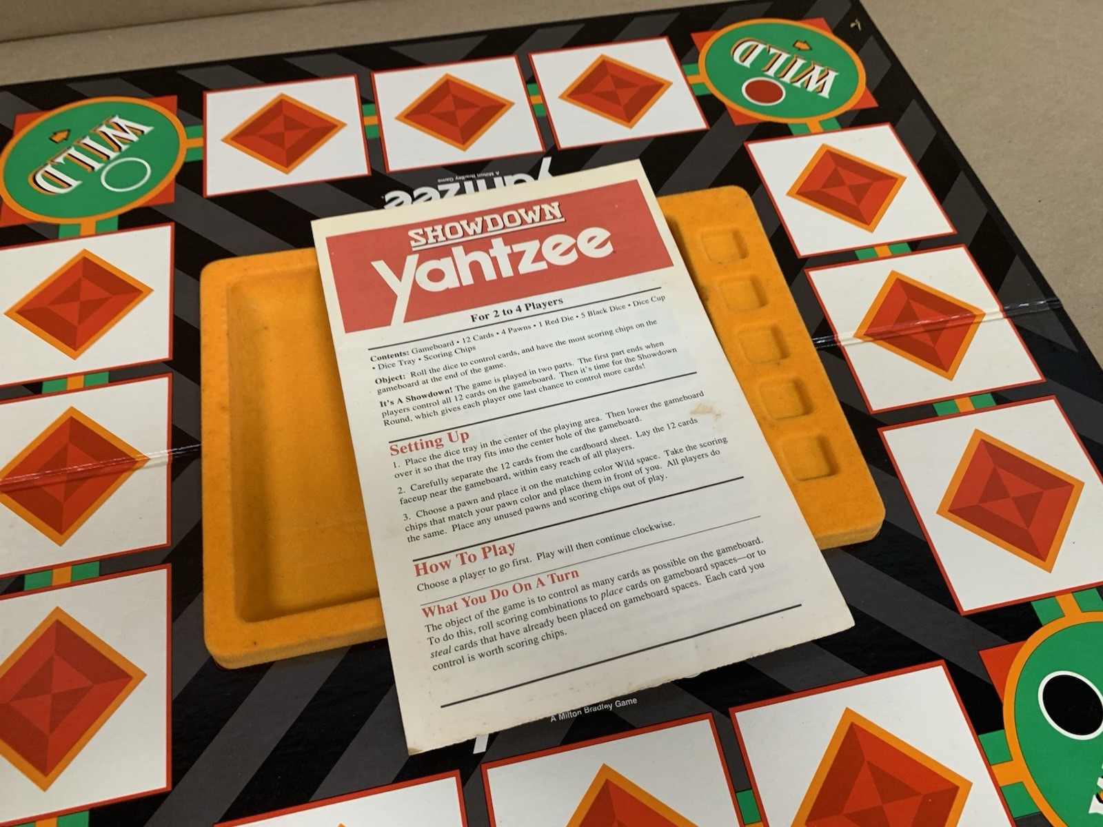 Vintage 1990’s Retro 1991 Yahtzee Showdown Dice Board Game Milton Bradley #4202
