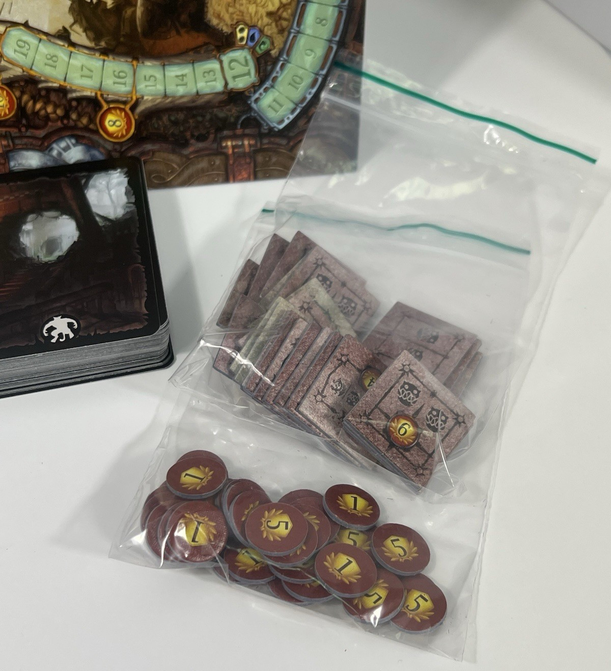 Lost Legends Board Game By Mike Elliott Queen Games Ages 10+ Complete EUC!