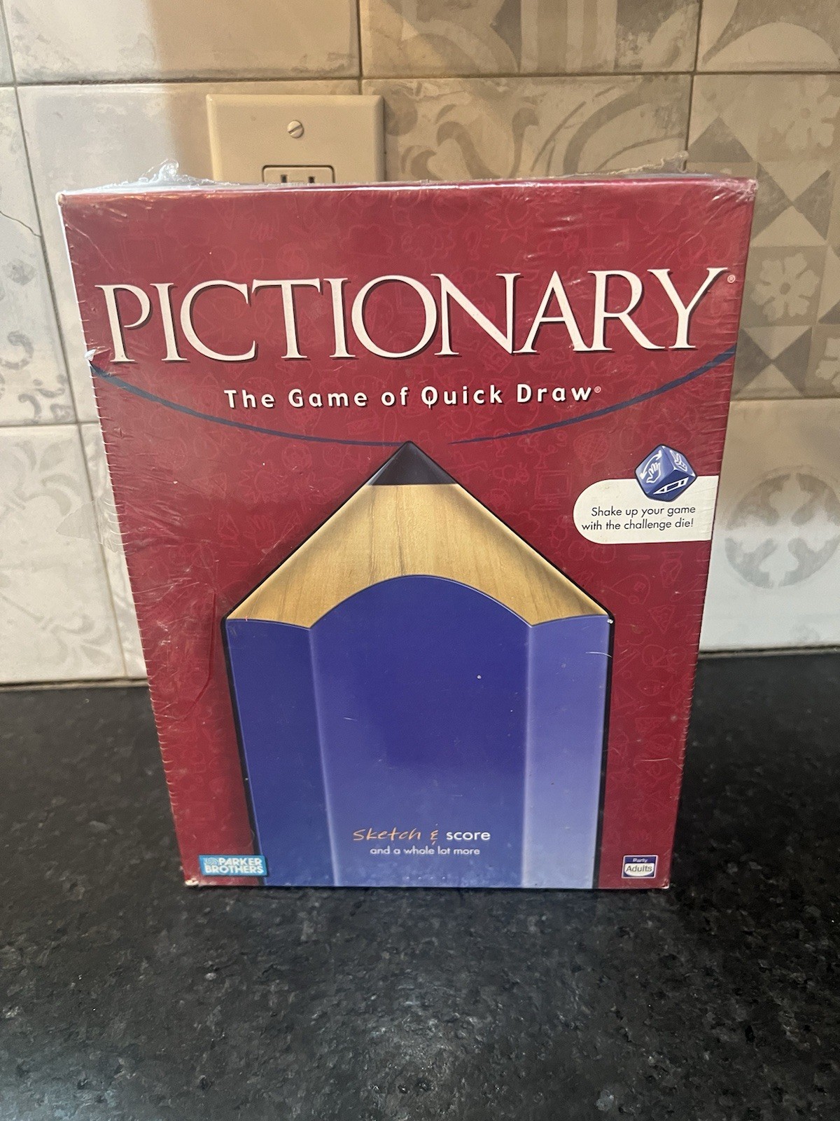 Pictionary The Game of Quick Draw 2007 Parker Brothers