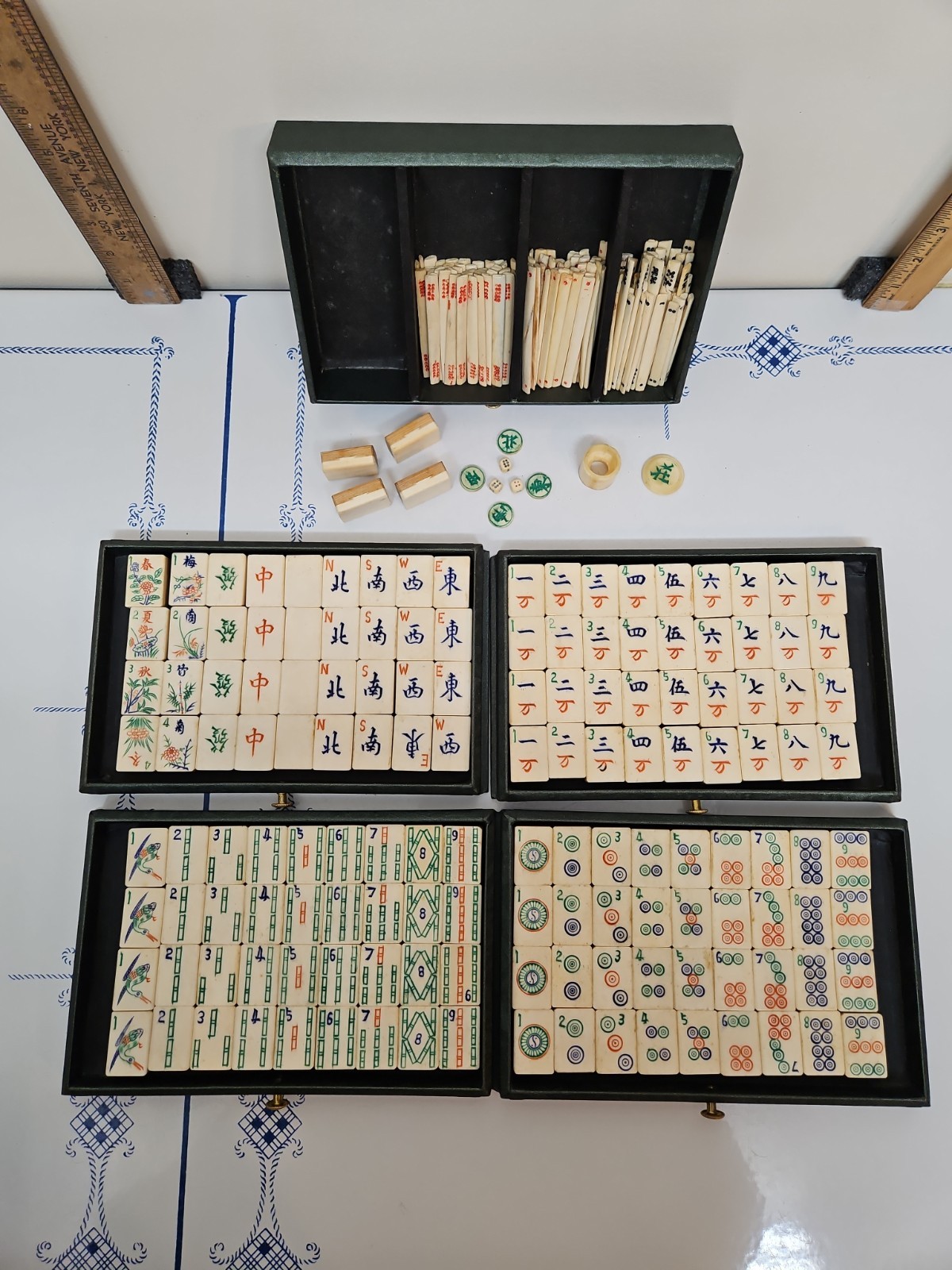 MAHJONG SET. With Beautiful Bone and Bamboo Tiles in Ornate Case W/Book Antique