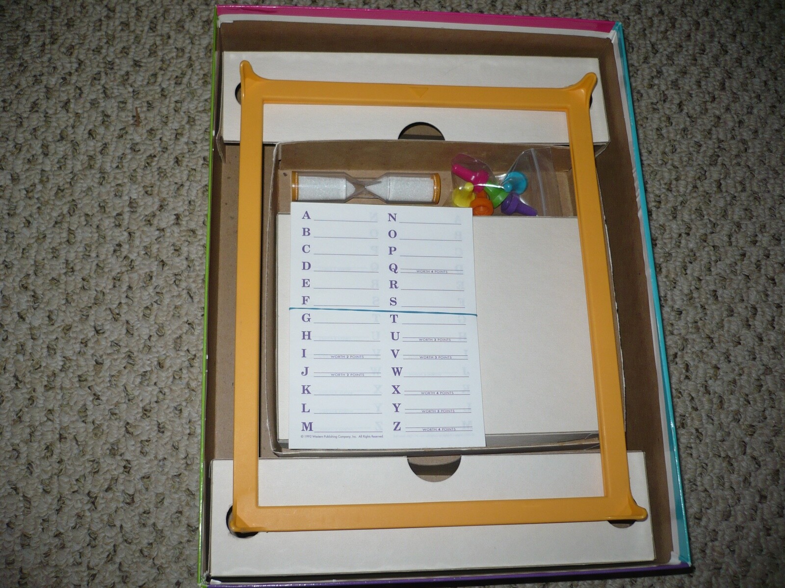 PICTURE PICTURE BOARD GAME “WHERE EVERYONE SEES THINGS DIFFERENTLY”