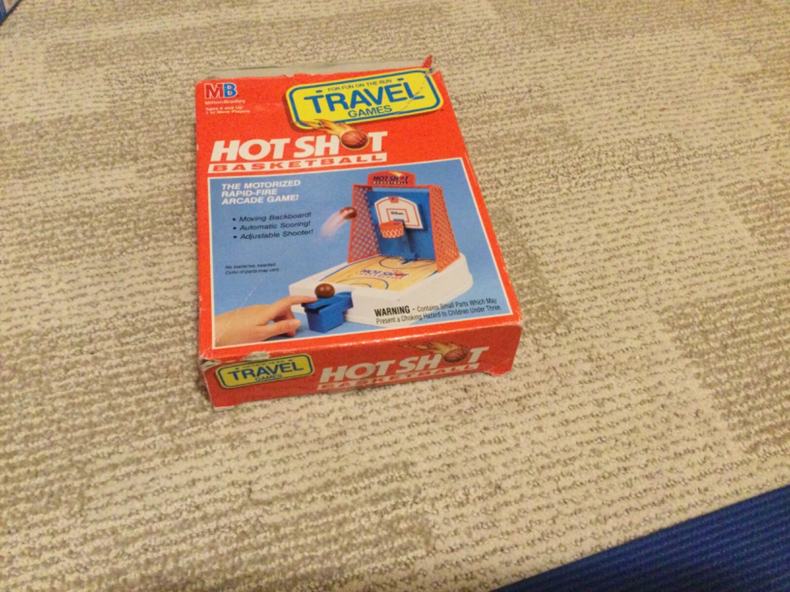 Vtg 1992 Milton-Bradley Motorized Hot Shot Basketball Travel Game