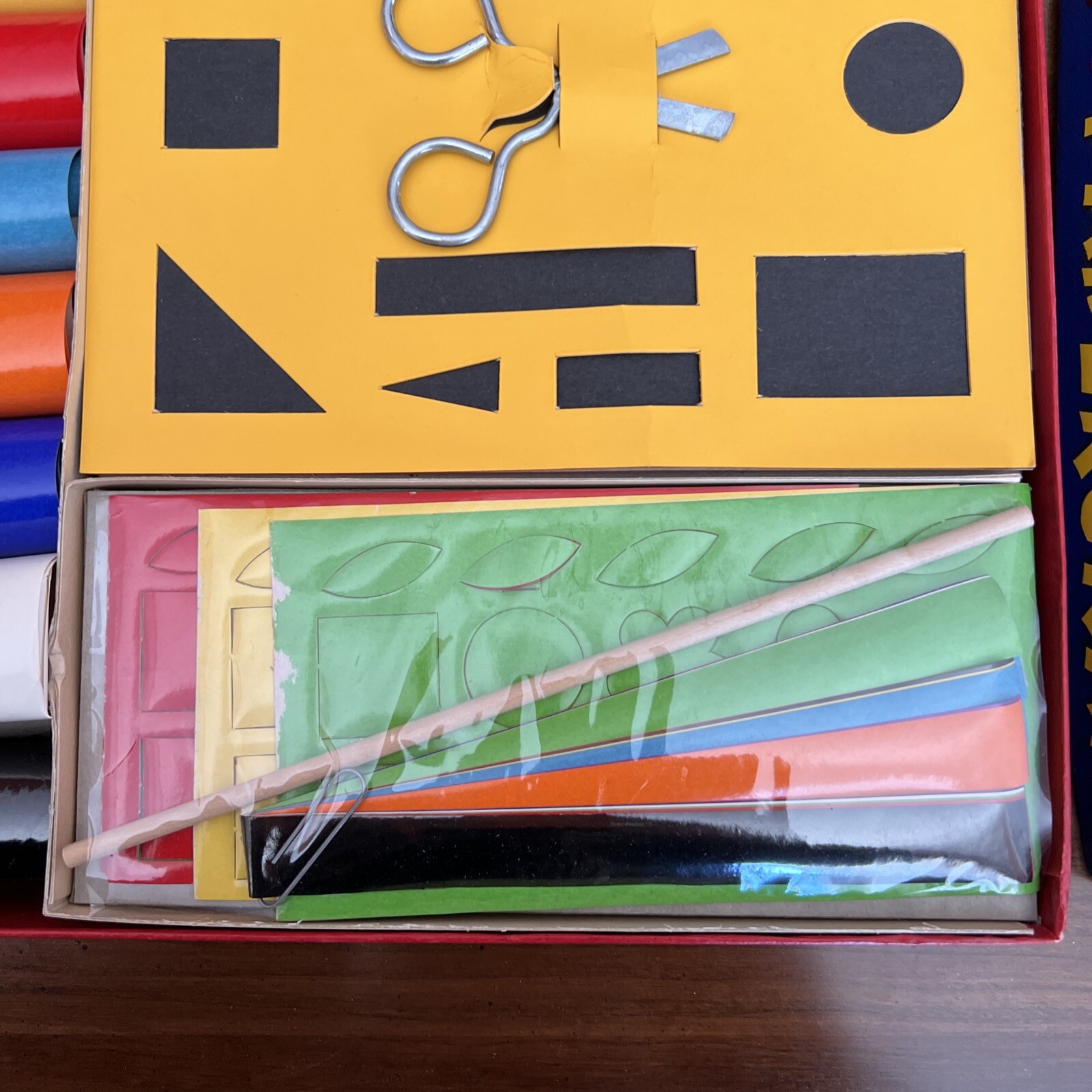 RARE Vintage 1940’s Davis “Colorful Papercraft” Craft Kit – New in Box!