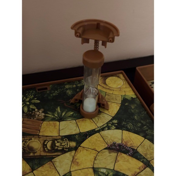 Jumanji Deluxe Electronic Board Game Spin Master Lights Sounds Adventure Game