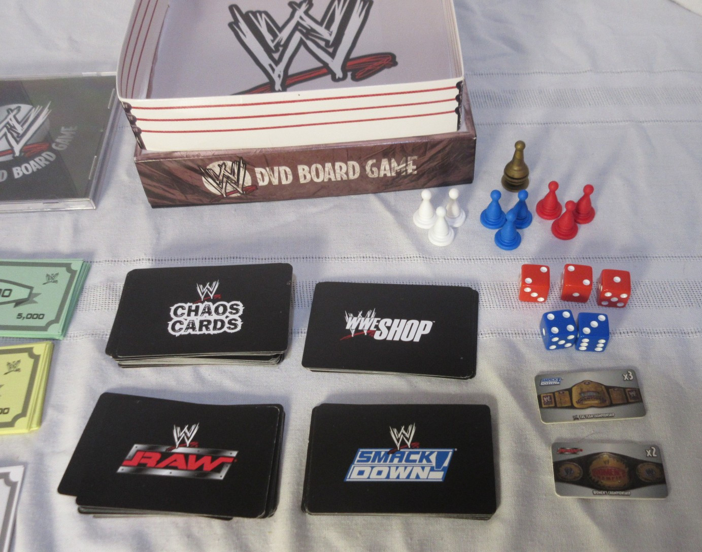 Rare 2005 World Wrestling Entertainment WWE Smack Down VS Raw DVD Board Game