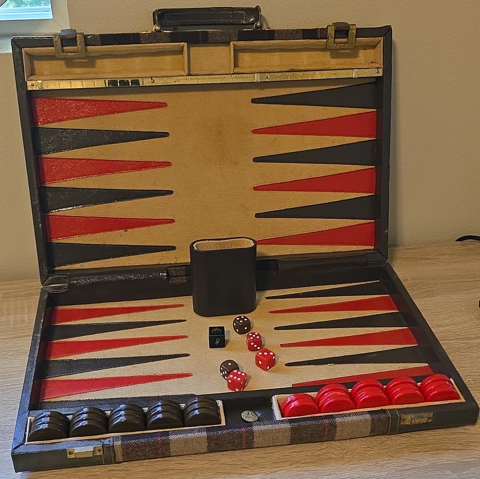 Folding Vintage Aries Backgammon Board Game Set w/ Plaid Carry Case, 2 Players,